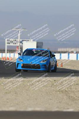 media/Nov-09-2025-Speed Ventures (Sun) [[388b781dcd]]/Orange/Session 1 (Turn 1)/